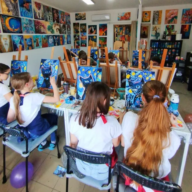 viofestostudio_szuletesnapi privat elmenyfestes – közepes